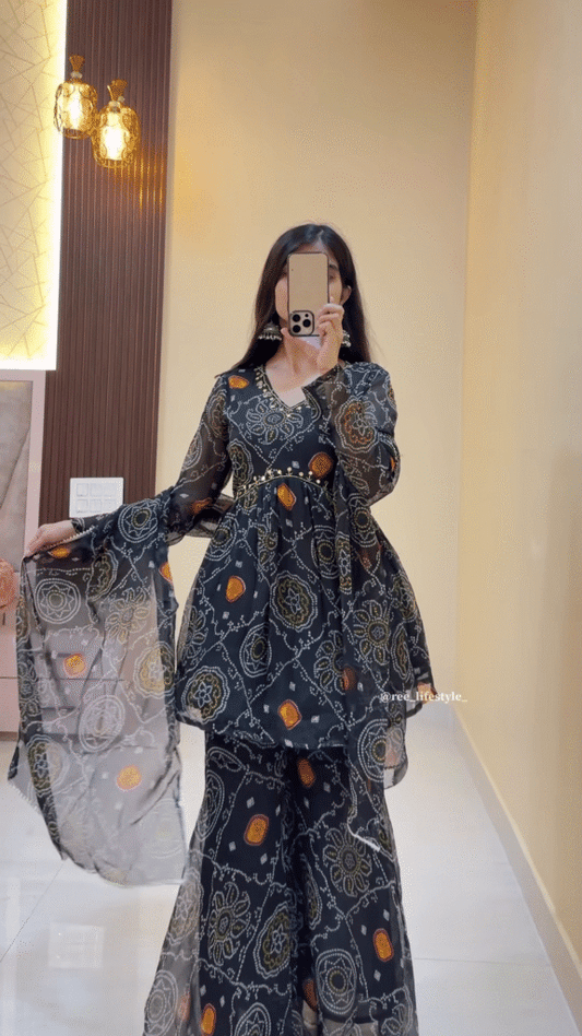 Vibrant Pink Embroidered Kurta Set with Geometric Motifs – Stylish Ethnicwear for Women