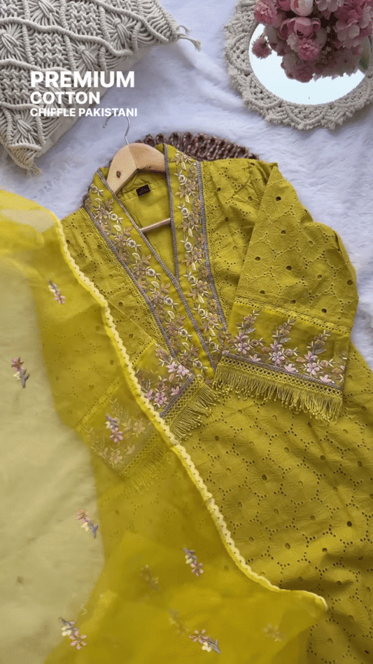 Premium Cotton Chiffon Pakistani Suit in Pink – Embroidered Ethnicwear Set for Women