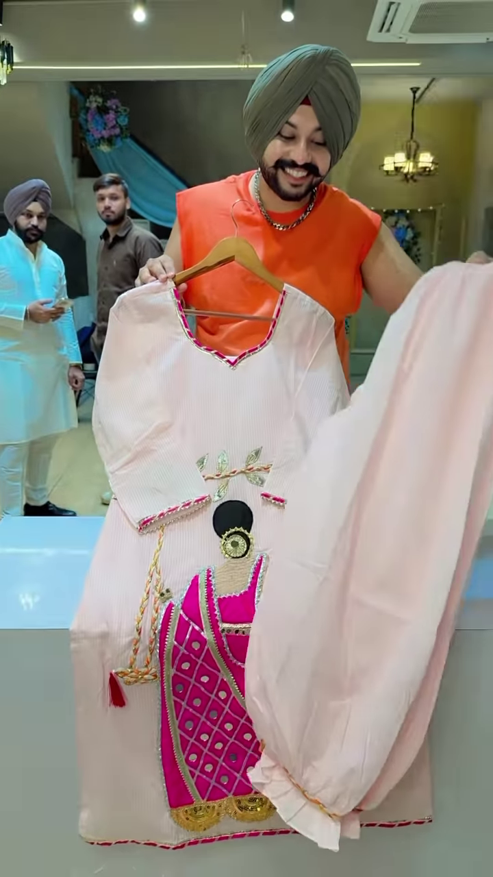 Light Pink Embroidered Kurta Set with Traditional Motif and Matching Dupatta