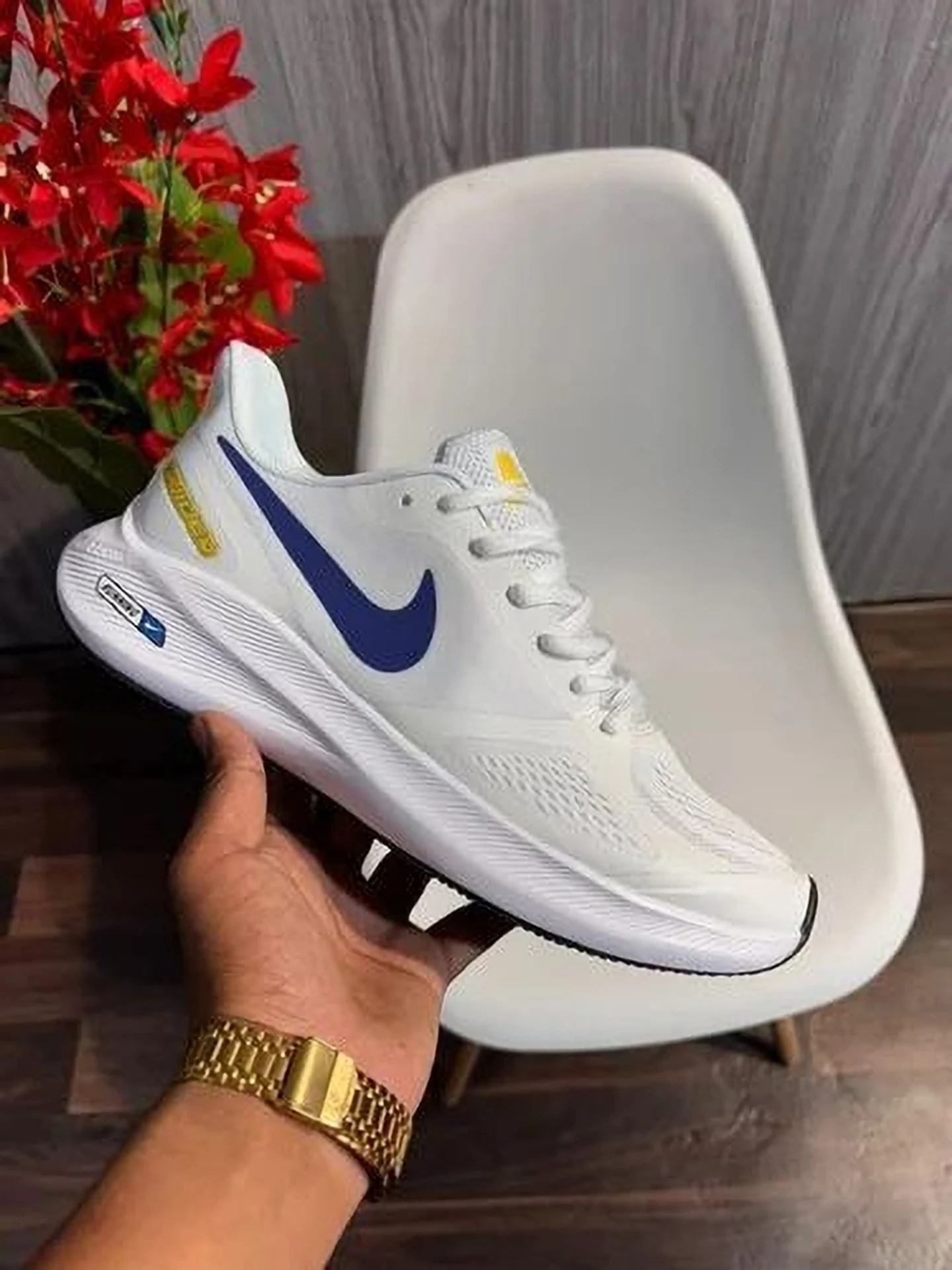 Guide Sneakers For Men (White)