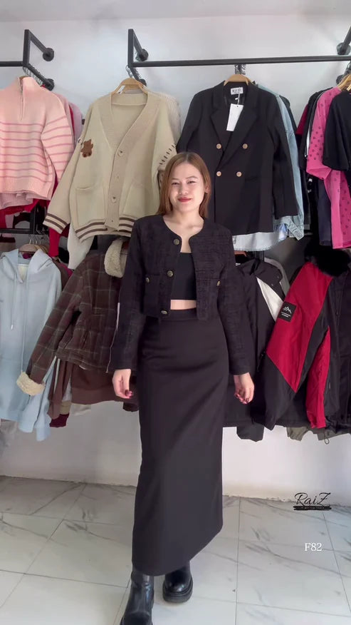 Elegant Cream Cropped Jacket – Redefine Your Classic Look with Chic Sophistication