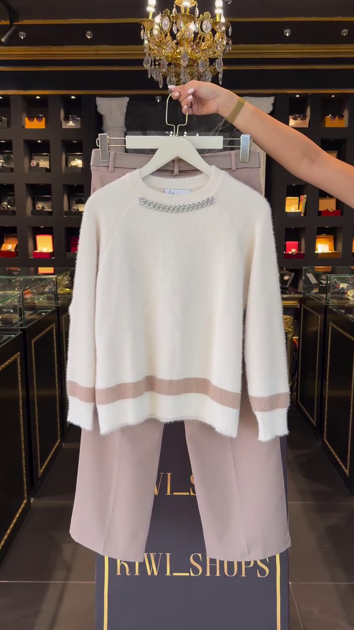 Elevate Your Style with Trendy Plus-Size Fashion