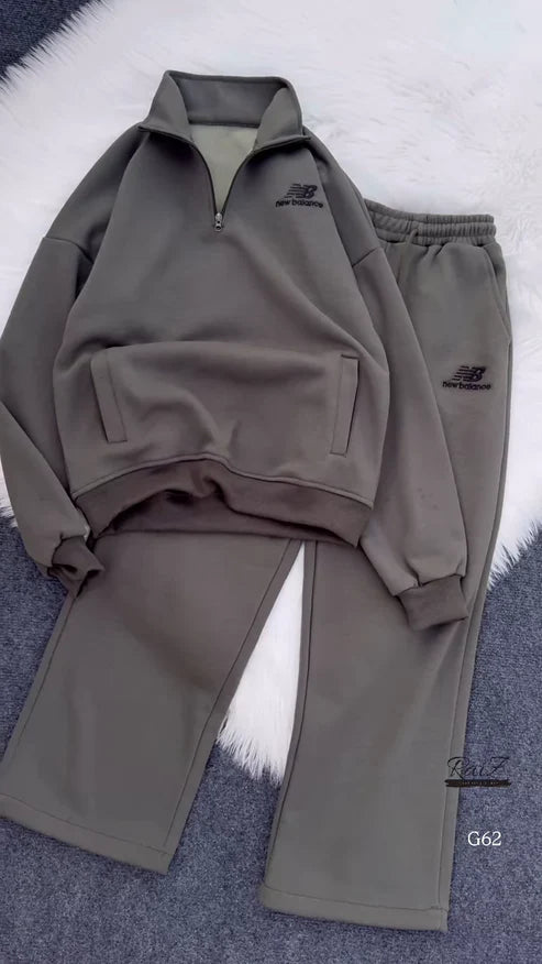 Zip-Up Tracksuit Sets – Coordinated Sweatshirt & Jogger Combos in Grey, Red & Beige Variants