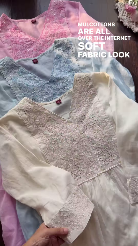 Mulcotton V-Neck Kurta Trio with Floral Embroidery – Soft Fabric Ethnicwear for Women