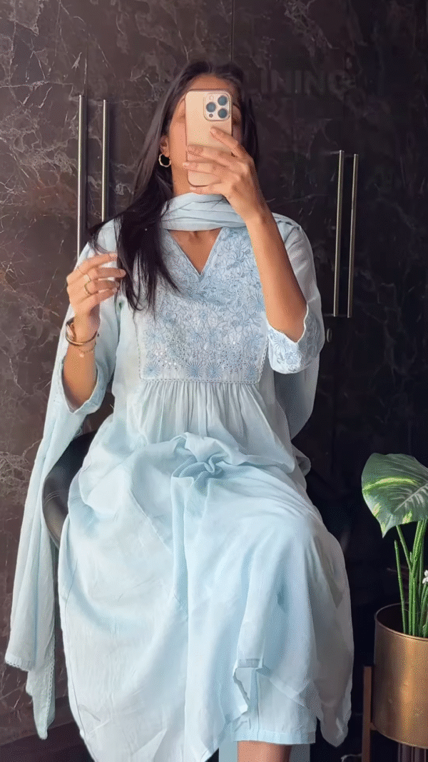 Mulcotton V-Neck Kurta Trio with Floral Embroidery – Soft Fabric Ethnicwear for Women