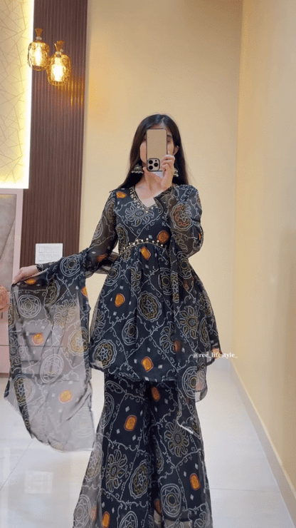 Vibrant Pink Embroidered Kurta Set with Geometric Motifs – Stylish Ethnicwear for Women