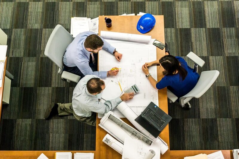 Revolutionizing Project Management: How AI is Automating Tasks and Boosting Efficiency