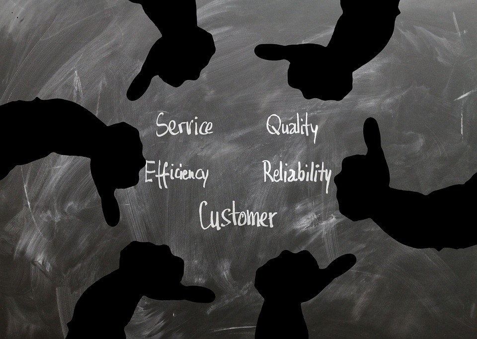 Revolutionizing Customer Service: The Rise of AI Chatbot Builders